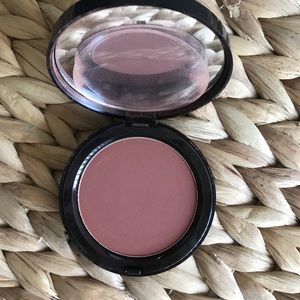 Bobbi Brown Bronzer in shade Dark